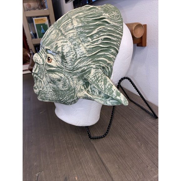 Rubie's Costumes #3477 Yoda 3/4 Vinyl Used Star Wars LFL Child's Halloween Mask - Picture 3 of 8